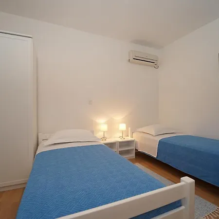 Apartment Bisko Prizba
